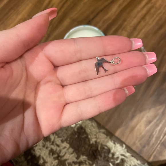 Stella & Dot Necklace with charms - Picture 6 of 7